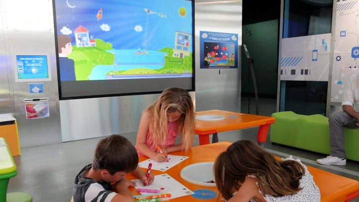 Les télécommunications expliquées aux tout petits – Cité des télécoms